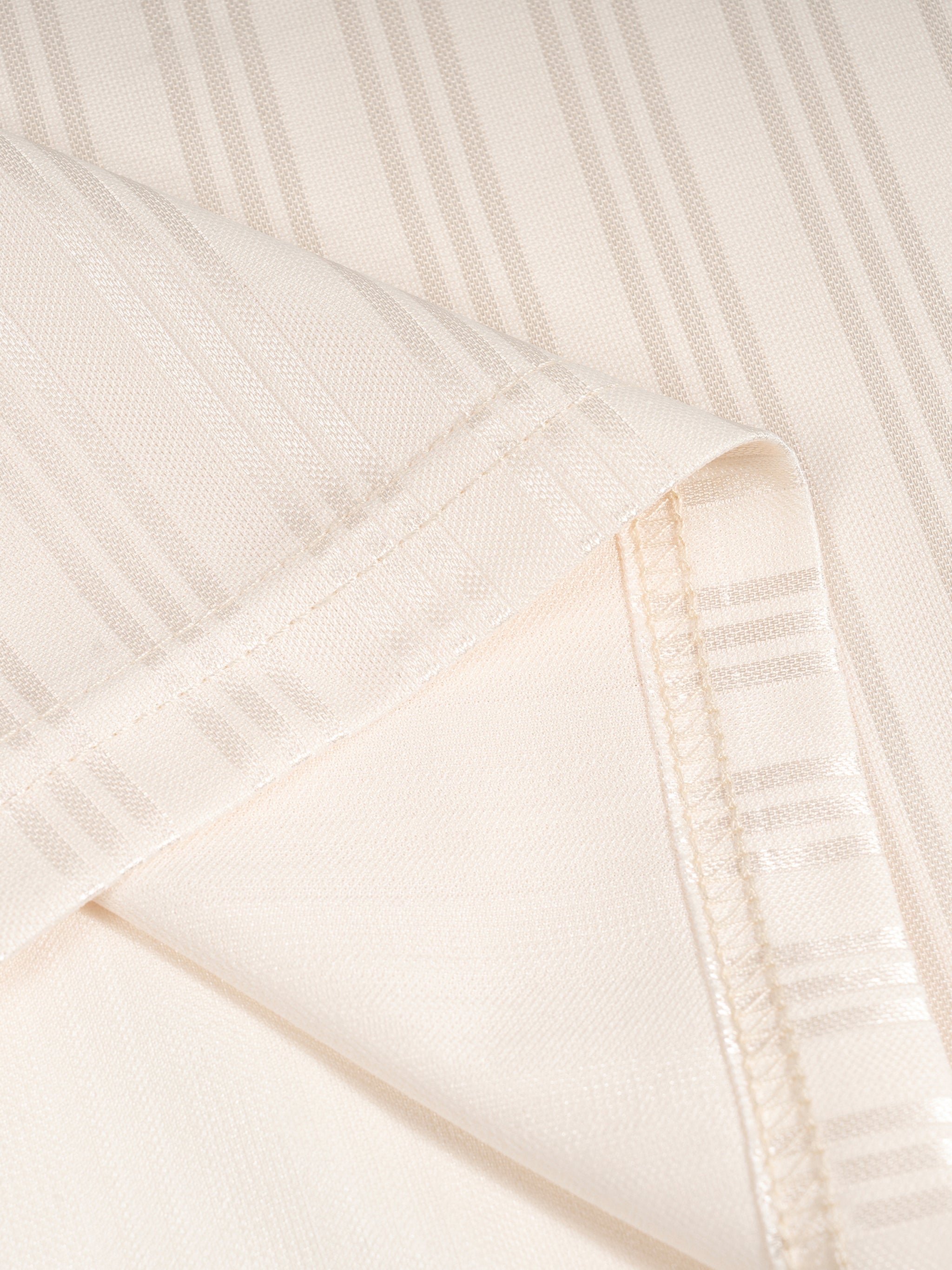 Contrast Stripes Polo Collar T-Shirt